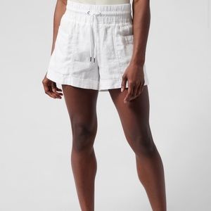 Athleta Cabo Linen 4 inch short